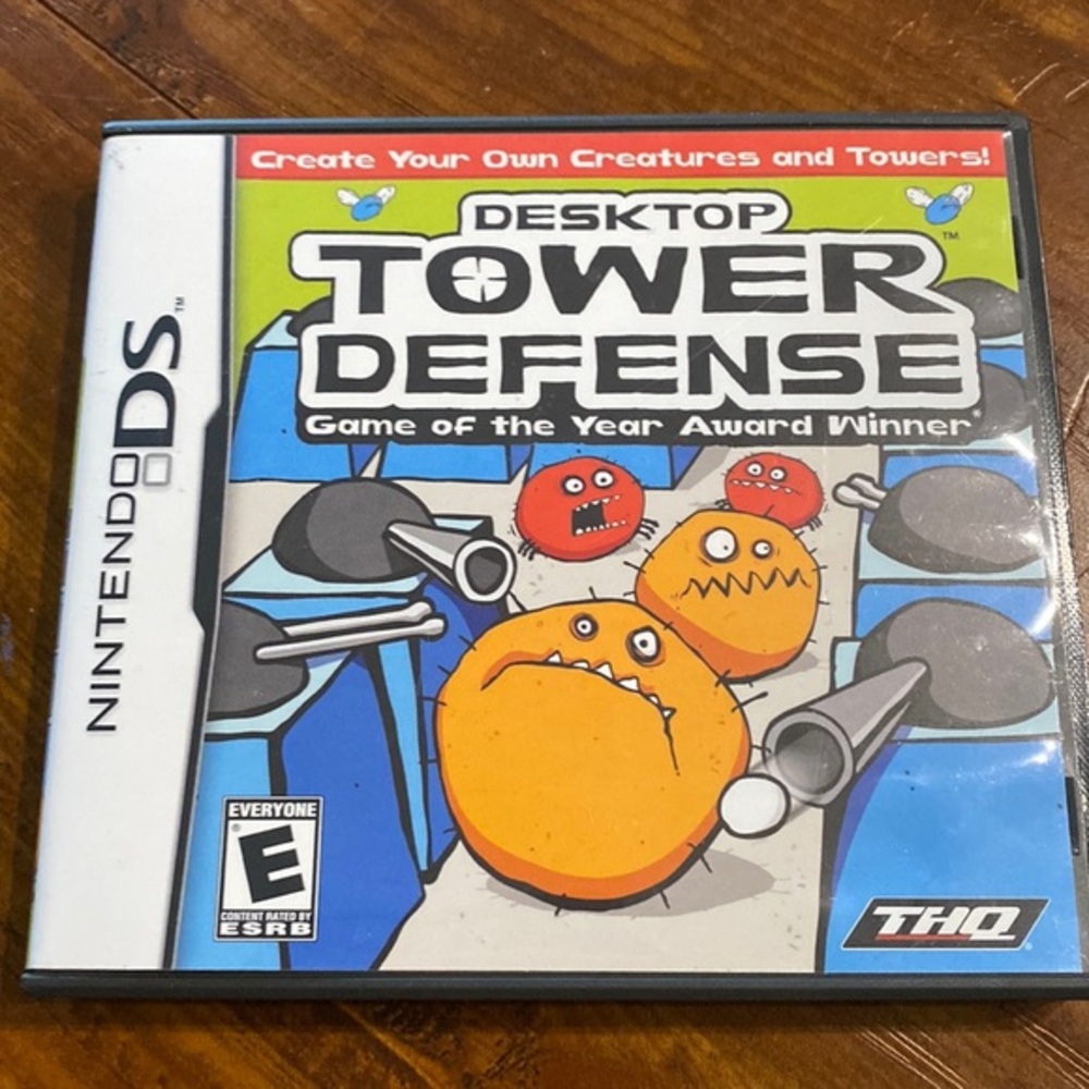 Desktop Tower Defense - Nintendo‎ DS game and case